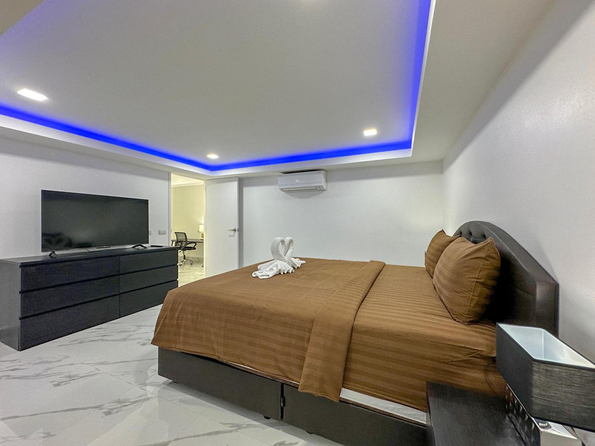 Stunning Beachfront View Luxurious Apartment 40 Jomtien Beach Extérieur photo