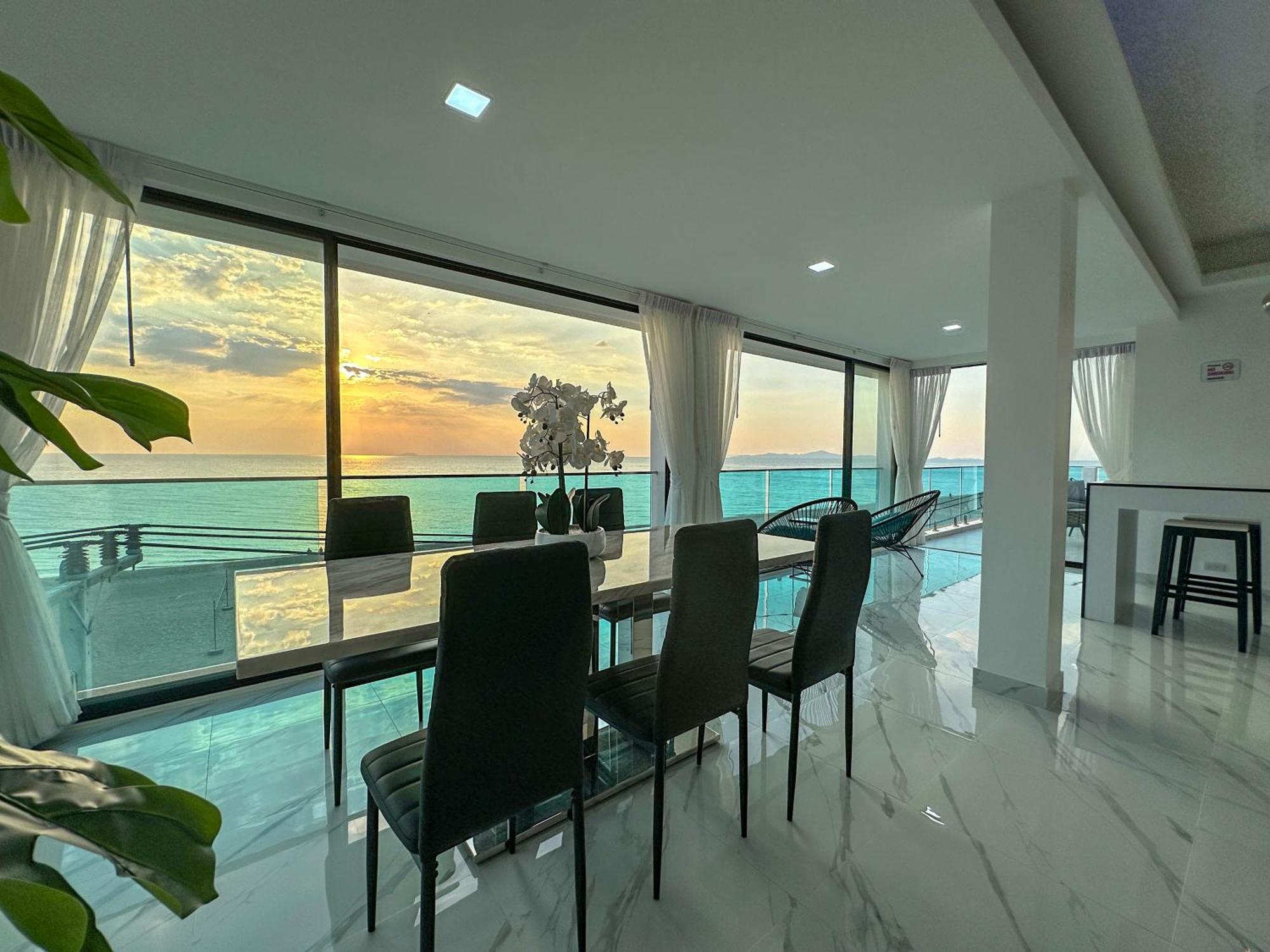 Stunning Beachfront View Luxurious Apartment 40 Jomtien Beach Extérieur photo